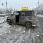 Снёс ограждение на трассе между Абаканом и Черногорском: в Хакасии водитель не справился с управлением