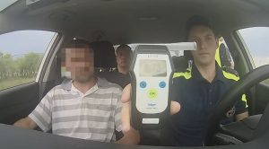 Бесправника- рецидивиста поймали автополицейские в Хакасии