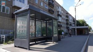 Антивандальные, с подсветкой: новые остановки монтируют на улицах столицы Хакасии