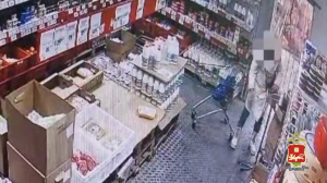 На помутнение рассудка попыталась списать кражу продуктов из магазина жительница Саяногорска