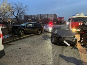 Пенсионер за рулем стал виновником аварии в Черногорске