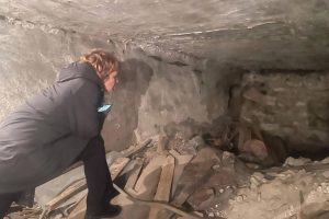 Фундамент многоквартирного дома обрушился в Черногорске