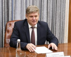 Полпред президента в СФО Анатолий Серышев работает сегодня в Хакасии