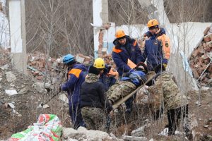 Техногенную аварию устраняли спасатели на бывшей птицефабрике в Алтайском районе -это была большая тренировка
