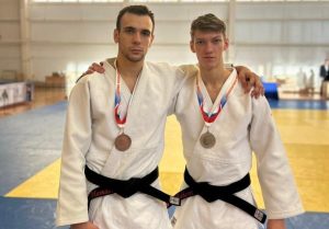 Дзюдоисты Хакасии везут серебро и бронзу   из Коврова
