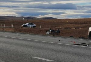 Пробитое колесо опрокинуло в Хакасии машину в кювет: серьёзно пострадали пассажиры