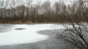 19 детей, разгуливающих по тонкому льду, попались надзорникам в столице Хакасии