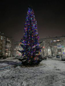 Ёлка Добра появилась в абаканском жилом районе «Западный»
