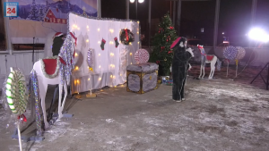 Огни на праздничной ёлке зажгли жители абаканского жилого района «Южный»