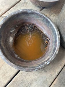 Условный срок и конфискация авто: за попытку незаконного сбыта золота членам преступной группы в Хакасии вынесен приговор