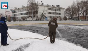 Спортплощадки с прорезиненным покрытием в Абакане в ближайшие дни станут катками