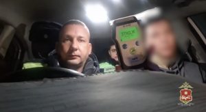 ‎Поехал за добавкой: пьяный усть-абаканец за рулём попался в Саяногорске