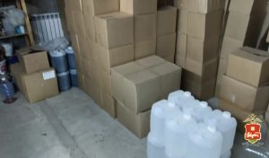 Подпольный алкоцех по производству водки и коньяка «накрыли» силовики в столице Хакасии