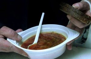 Почти 4,5 тысячи горячих обедов: пункт обогрева в Абакане завершает свою работу