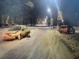 В Хакасии пьяный бесправник отправил 23-летнего парня на больничную койку