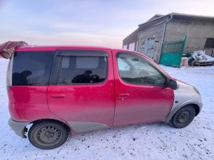 Машину за долги по кредиту забрали приставы у абаканца