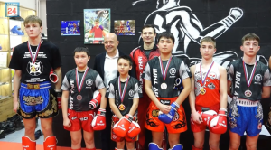 Упорство и победа: разряды за высокие результаты вручены 7 абаканским чемпионам по муайтай