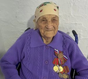 100-летний юбилей отметила жительница Абазы Мария Григорьевна Ханжина