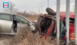 Две машины столкнулись на федеральной трассе в Хакасии — есть погибшие
