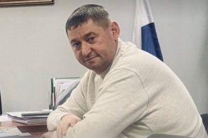 Иван Мосман-глава Расцветовского сельсовета, он победил на выборах