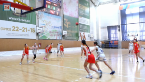 Столица Хакасии принимает баскетболистов Сибири: в Абакане стартовал «Кубок Кондранина»