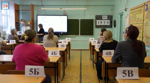 Проверено на себе: родители будущих выпускников сдавали ЕГЭ в столице Хакасии