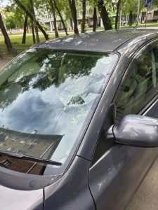 Двоих самокатчиков сбила пенсионерка за рулем иномарки в Абакане
