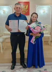 ‎Юбилейный 100 брак зарегистрирован в ЗАГСе по Усть-Абаканскому району и Сорску‎