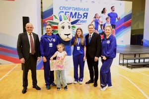 ‎Семья Ломотько из Хакасии стала лучшей в спецноминации на соревнованиях «Спортивная семья – сила России!»