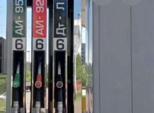 На 3 и 3,5 рубля снизила стоимость бензина краевая сеть заправок в Хакасии